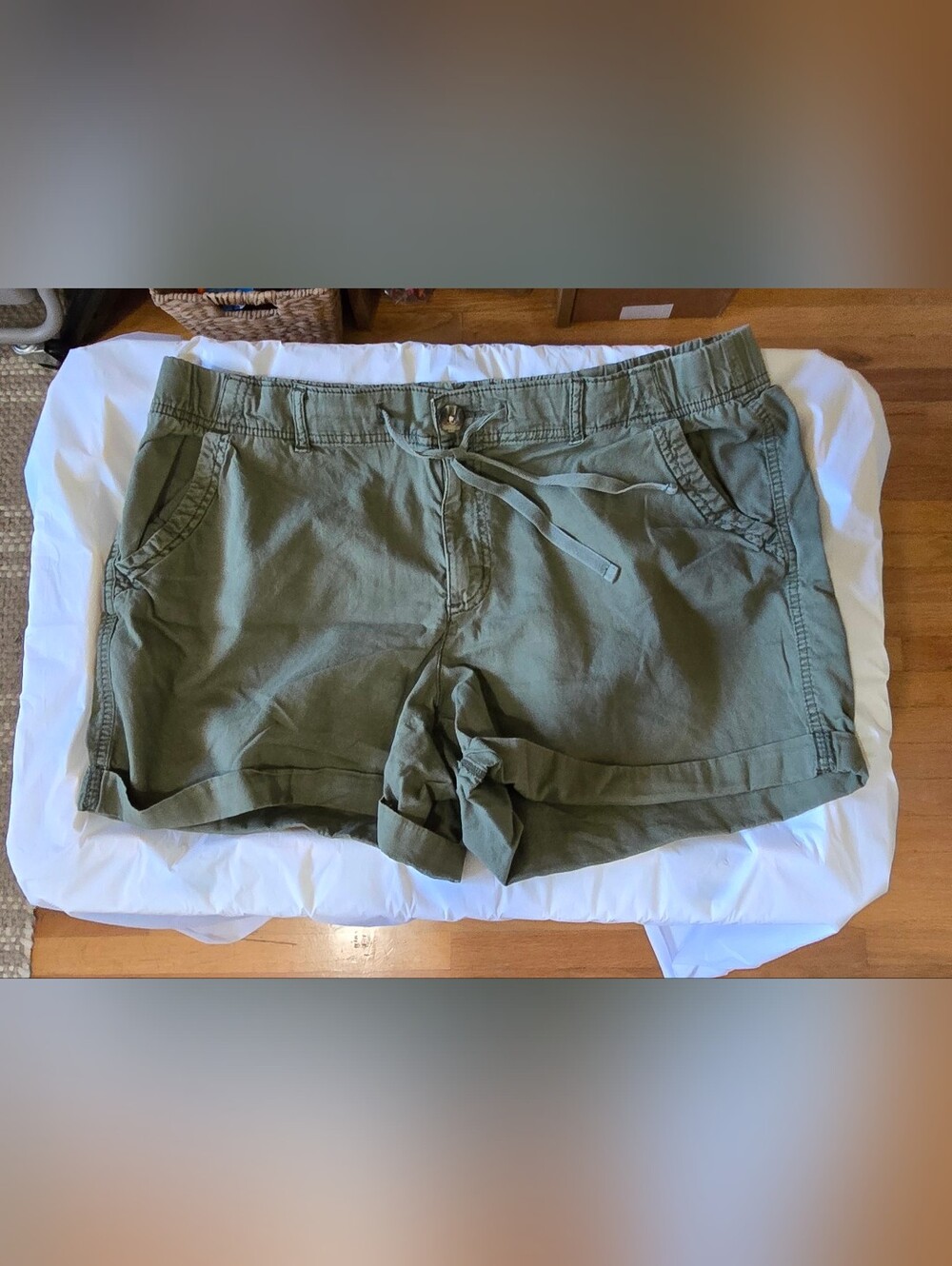 Sonoma Olive Green Drawstring Cuffed Women's Shorts